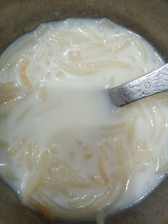 सेवई की खीर (sewai ki kheer recipe in Hindi) रेसिपी मुख्य फोटो