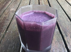 Una foto de Keto - smoothie helado de moras