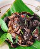 Nấm tràm kho tiêu xanh rau răm