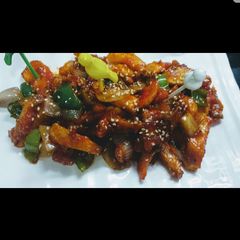 A picture of Honey chilli potatoes.