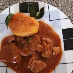 A picture of Turkey curry.