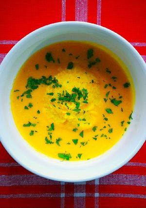 Libanoni édesburgonya-krémleves 🇱🇧👌 recept fotója