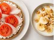 Una foto de desayuno con banana