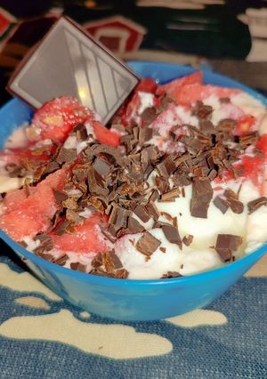 Foto principal de Smoothies de yogur, sandía y pepitas de chocolate