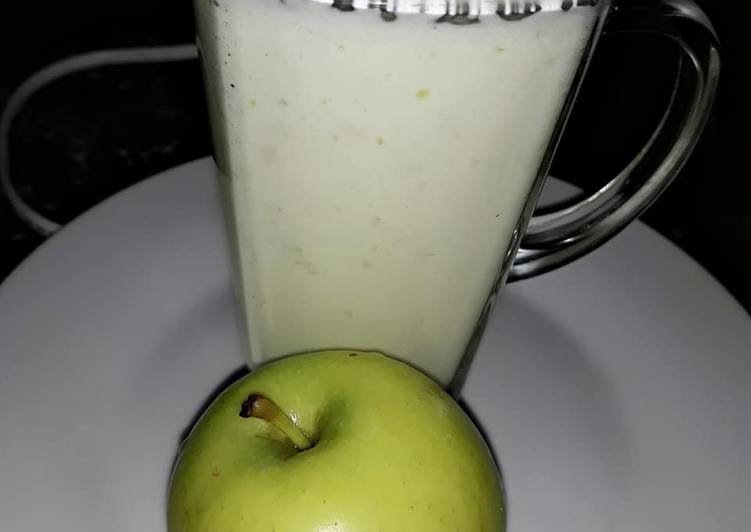 Simple Way to Prepare Speedy Apple smoothie