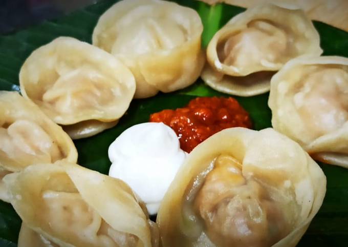 Chicken momos