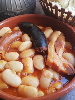 Una foto de Fabada asturiana 🥄