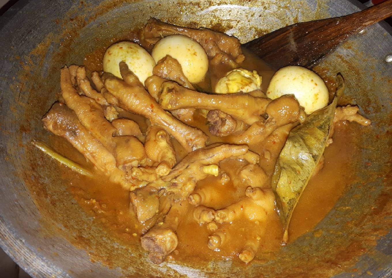 Rica-rica ceker pedas manis sedap