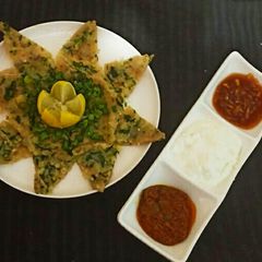 A picture of Sunflower potato paratha.