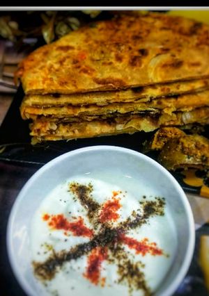 A picture of Onion paratha.