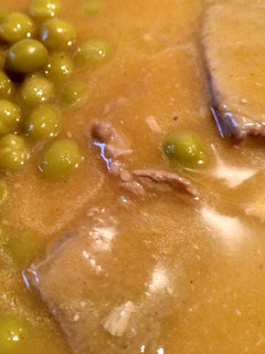 Una foto de Carne en salsa con guisantes🍲