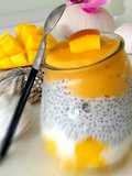 Pudding de chia au skyr et mangue