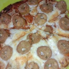 A picture of Chicken pizza.