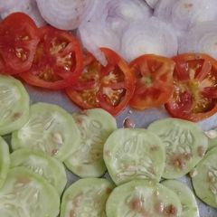 A picture of Tricolour Salad.