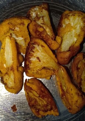 A picture of Cauliflower pakode.