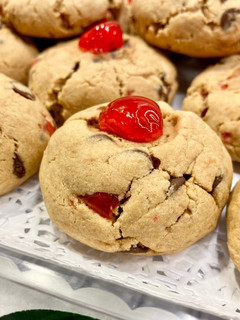 Una foto de Cookies con cerezas en almíbar
