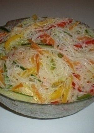 Фото Салат "Фунчоза" с овощами.