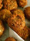 Fava beans and chickpeas fried balls - falafel