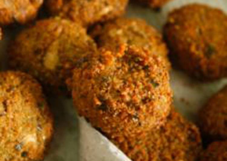 How to Prepare Recipe of Fava beans and chickpeas fried balls - falafel