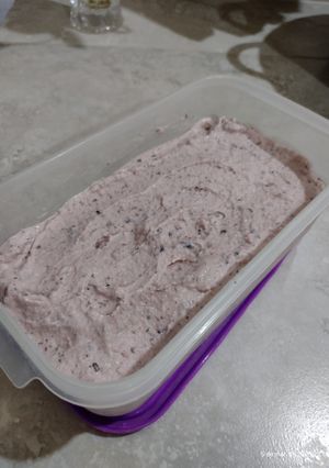 Una foto de Helado de Ananá y Arándanos 🍍🫐. -SIN AZÚCAR-