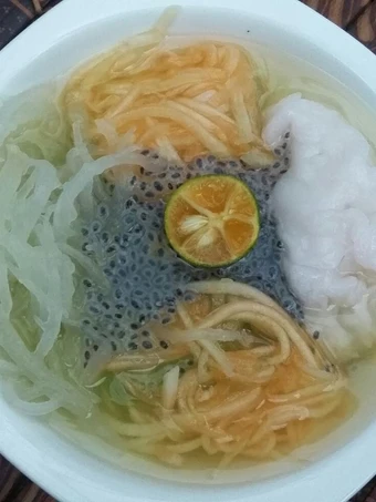 Langkah Mudah untuk Menyiapkan Resep Es kuwut modifikasi ala bunda jkb yang Enak Banget Anti Ribet, Bisa Manjain Lidah