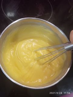 Una foto de Crema borrachilla para relleno de tartas