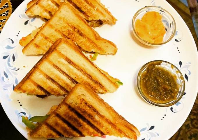 Veg Grilled Sandwich Recipe - Swasthi's Recipes