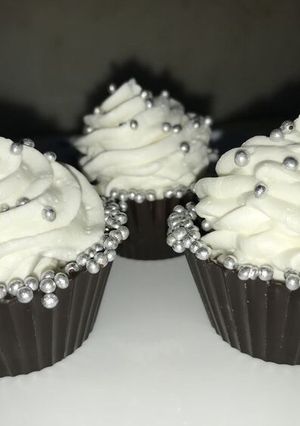 A picture of Chocolate mousse Cups.