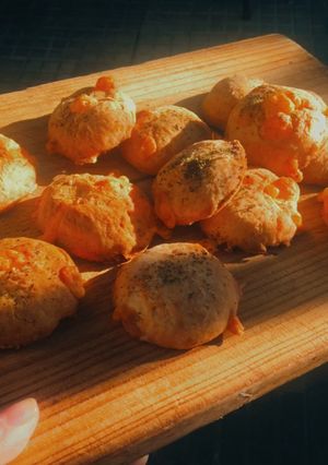 Una foto de Scones de queso