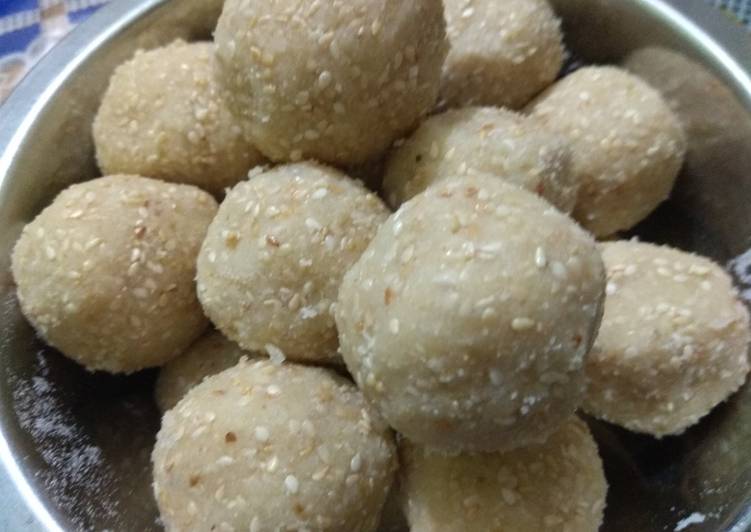 Recipe of Favorite Sesame khoya ladoo