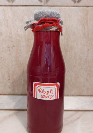 Ribizliszörp recept fotója