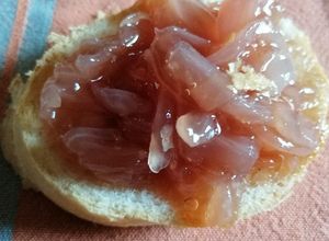 Foto di Composta di cipolle di Breme per formaggi e carni