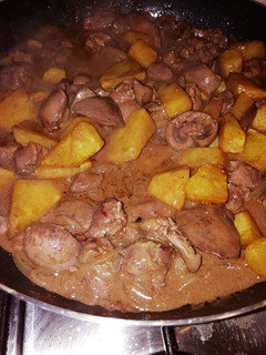 Una foto de Higaditos y riñones de cordero en salsa especial de la abuela 🤶