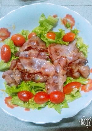 Hình của món Salad thịt xông khói.