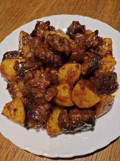 A picture of Beef Fingers with Potato.