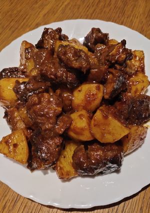 A picture of Beef Fingers with Potato.