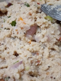 கோதி ரவை உப்புமா (Kothi ravai upma recipe in tamil) செய்முறை முக்கிய புகைப்படம்