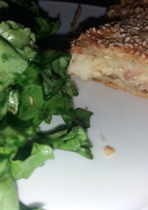 Φωτογραφία της συνταγής Ζαμπονοκασερόπιτα με φύλλα πέρεκ και μπεσαμέλ
