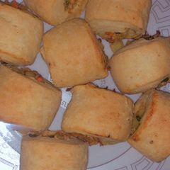 A picture of Chicken roll.