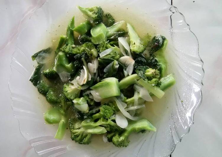 Langkah Membuat Ca brokoli sawi hijau yang Enak Banget