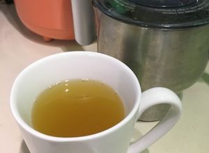 Una foto de Infusión de cúrcuma y más