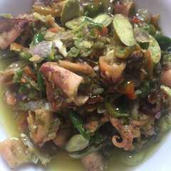 A picture of Cumi asin pete cabe ijo.