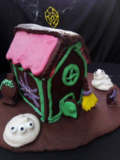 Una foto de Casa del terror con galletas de mantequilla