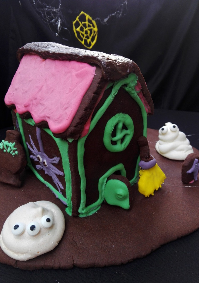 Una foto de Casa del terror con galletas de mantequilla
