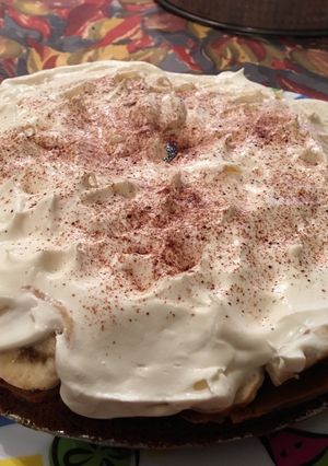 Una foto de Torta de banana con galletitas lincoln🍰