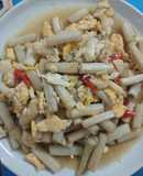ไหลบัวผัดไข่