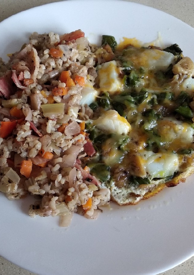 Una foto de Arroz integral con verduras salteadas
