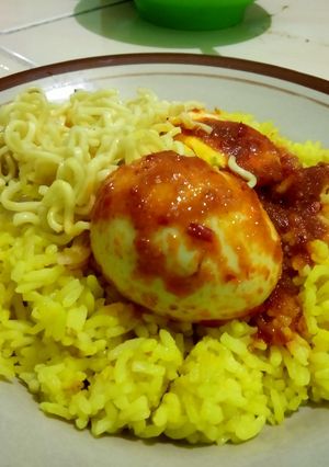 Foto resep Nasi kuning magic com simpel banget