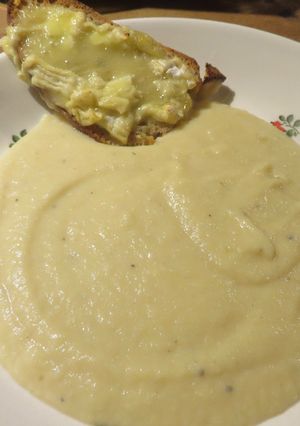 Une photo de Velouté Normand panais-pommes-camembert