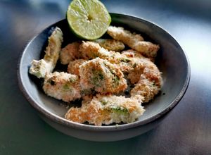 Une photo de Avocats panés à la chapelure panko à l'Airfryer